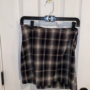 Brandy Melville plaid skirt